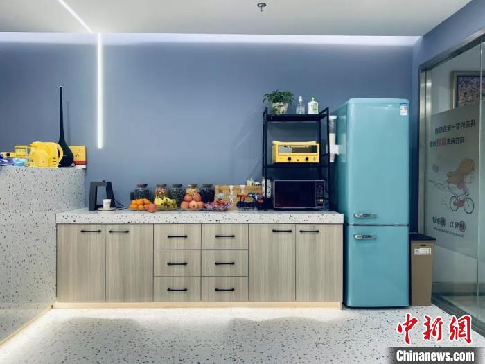 ������ϰ�ҵĲ�ˮ�䡣���Ź�ͼ