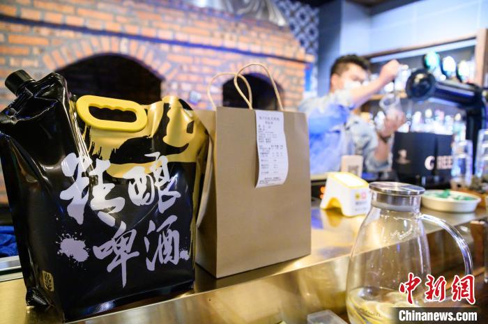 �Ͱɵĵ곤ë�������ڽ��ܼ��߲ɷ�ʱ���ڴ��һ���������������� ��