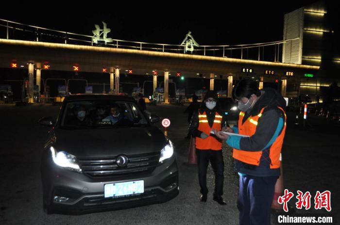 ͼΪ�ִ��ڲμӸ���·�ڼ��߹��������ع����ṩ