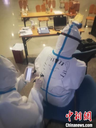 �����¹�չ���뾳�ÿ�ת�˼�ɢ�ء�ͼΪ�����ж�������������ʱת�˵㣬�е���ס���ڱ����ж���������Ա���ա�ת�ˡ����úͷ����Ϲ�����Ϊ��Ч�����ÿ�������������Աϣ���ÿͿ����������ϵĿ�ͨ���󣬿���ݸ��һЦ�������ж�����ί������