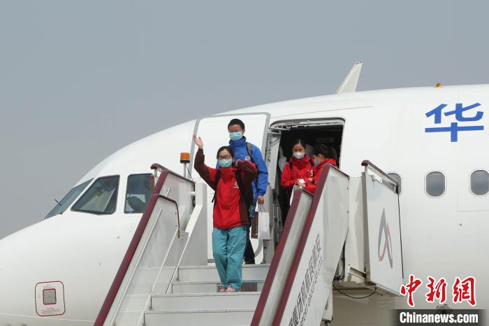 3��19�գ�����130��֧Ԯ����ҽ����Աƽ�������������� ��