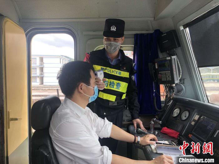 �콣�ڸ��г�Ա������¡�������� ��