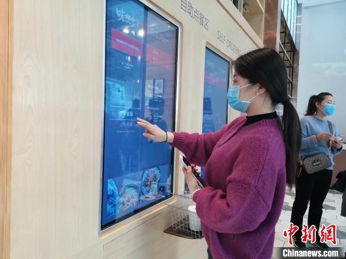 ��ɽ������һ���ǻ۲����ڣ��˿Ͳ��µǼǽ����ͨ�������Ͳ�ͨ��������ع���ѡ����Ʒ��С�˺������������ܵ�˻���ˣ��ɳ��˻�����������ʳ���ڷ����ڼ価�����������ˡ������ʳ֮��ĽӴ��������� ��