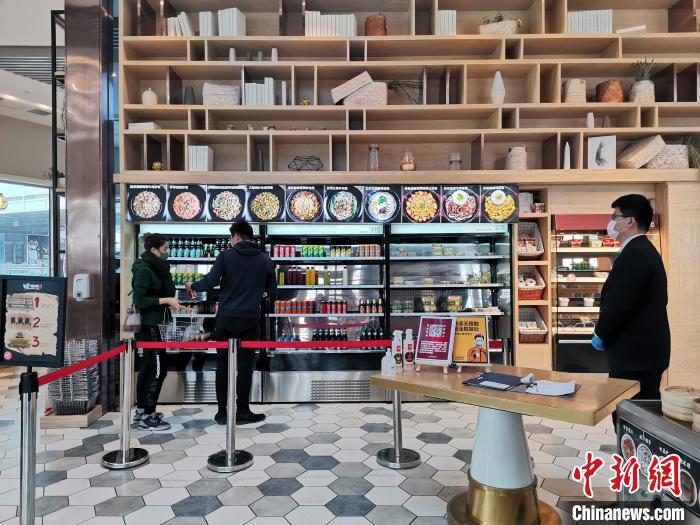 ��ɽ������һ���ǻ۲����ڣ��˿Ͳ��µǼǽ����ͨ�������Ͳ�ͨ��������ع���ѡ����Ʒ��С�˺������������ܵ�˻���ˣ��ɳ��˻�����������ʳ���ڷ����ڼ価�����������ˡ������ʳ֮��ĽӴ��������� ��