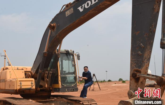 ͼ����կ���ɹ���Ͷ�����޹�˾���³���С�����ֳ����������豸������ҫ�� ��