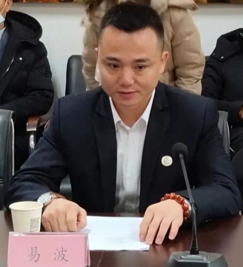 ������������Ʒ�ƹ�â���� ���ֵ��̼����ں��ƶ�ǰ��(ͼ3)