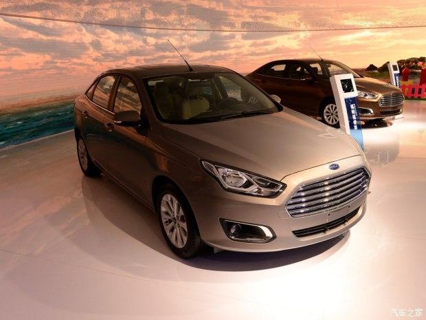 �������� ���˹ 2015�� 1.5L �ֶ�ʱ����