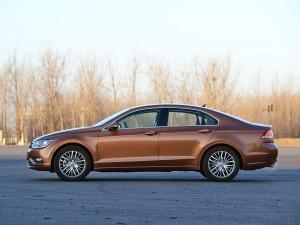 �Ϻ����� ��� 2015�� 1.8TSI DSG������