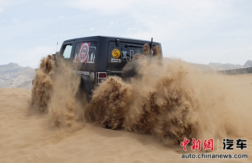 SUV��������Ӱ
