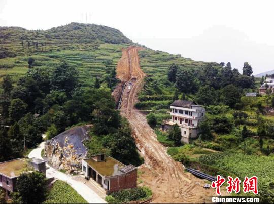 ͼΪ�ʻ���ϰˮ��Ȼ��֧�߹��̹ܵ������ֳ��������� ��