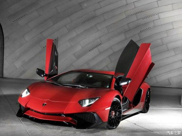�������� Aventador 2015�� LP 750-4 Superveloce