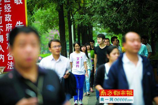 С���ͬ�������й���Լ�ᣬ�����°����Ⱥ�У����ǲ�û�и���룬��Ϊƽ�������Ǿ��ǹ��ѡ�