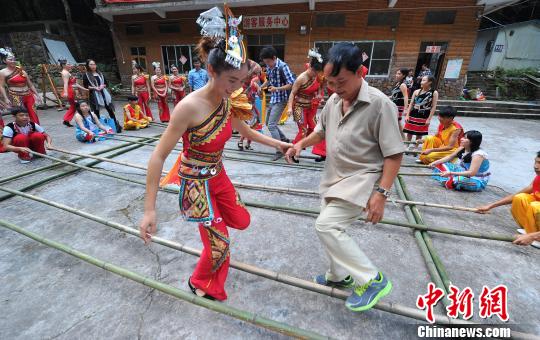 ͼΪ����կ���߸���׳�尢����������� ���� ��