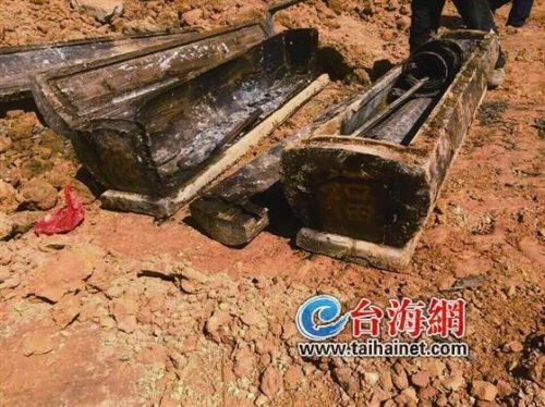 �����ڳ����������ײ�