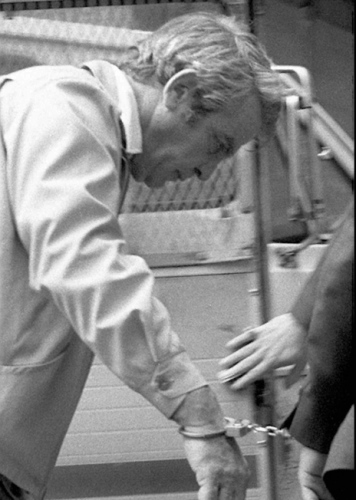 �߻�1978��׿���ϻ����ĺ�ɯ���ջ���վ���ٰ���·��˹�����Ա�ؿˣ�1979��4�±�������