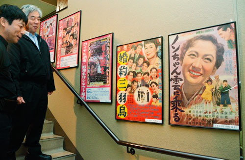 ԭ���ӳ��ݵĵ�Ӱ�ĺ�����