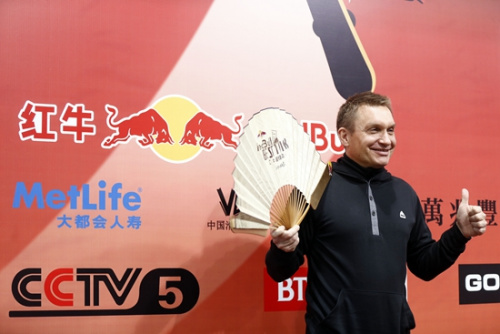 ����ѩ����ʼ�˰���³���������ء�