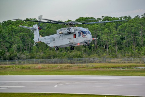 10��27�գ�CH-53Kԭ�ͻ�ʵ���׷ɡ�