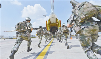 �ϲ�ս��½��ͨ�������Ͷ�ͱ������������� 