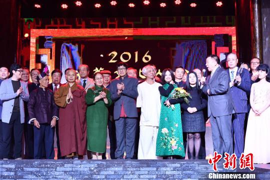 ͼΪ�佱ʢ�䡣������ ��