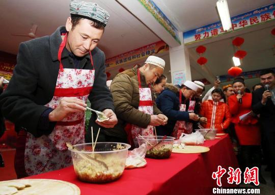 ͨ�������ӡ��Խ��ӵȻ�ô���ߵĸ�����ʵ���˽��������������ڡ������ ��