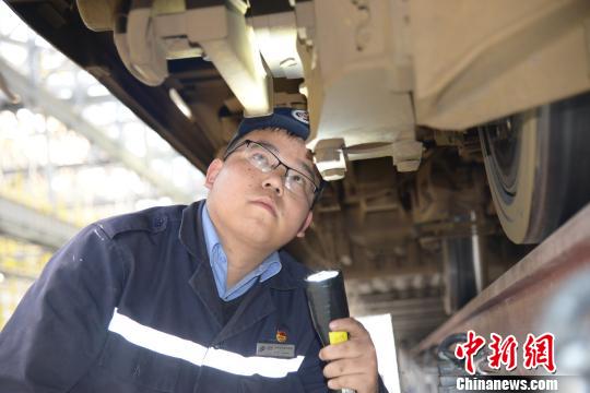 �ŷ����ڼ�鶯������������״̬ ��Ǭ ��