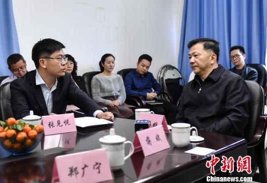 ������㶫�����糤�ż���(ͼ��)�������۽��ܹ�ȥһ��㶫����ȡ�õĳɼ����������F ��