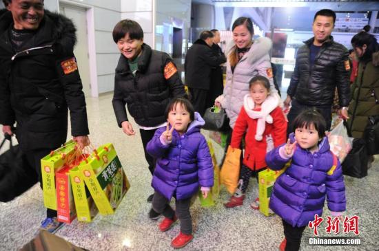 ����ͼ 1��20�գ�����ؼҵġ�С���񡱡����գ����㽭����ֱ�ﰲ�ո�����ũ��ר���ڵ���19:32�ִ����������� ��������� ����� ��