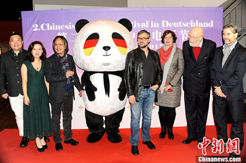 ͼΪ�����Ӱ�ڲ���������ί�ڿ�Ļǰ��Ӱ����������� ����ΰ ��