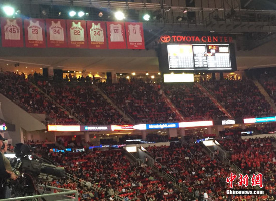 2017��2��4�գ���˹�ٻ����ΪҦ����11�����¾ٰ�������ʽ��Ҧ��������NBA���Ķ��ڻ���Ӷȹ�����������ѡ������ȫ��������36���Ҧ������Ϊ����ӵ���λ�������������������Ա����ǰ5λ��Ա�ֱ��ǵ��׿�˹��(22��)��ī��(23��)������(24��)����������(34��)����ķ��ŵά��(45��)�� ���������� ���� ��