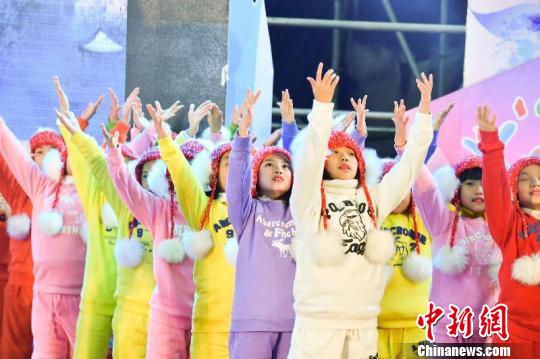 ͼΪ��Ļʽ�ֳ����е����ձ��ݡ������� ��