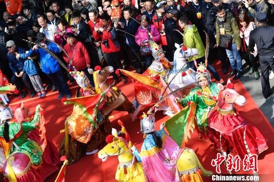 ������ƽϼ��������ӱ��ݡ��������F ��