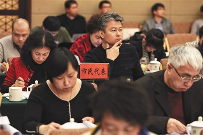 10�գ������������ģ�������������ּ�һ������ְ���¾������� ������ ��