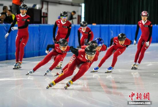 ����ͼ �й��̵��ٻ���20������Ա���½������˶����Ľ��м�ѵ������ ��