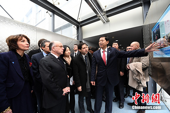 2��23�գ��������������ɷ�ι��人P4ʵ���ҡ� ��������� �ų� ��