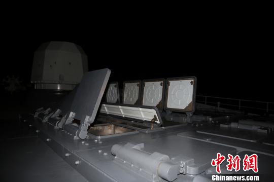 ĳ�ͷ��յ���ҹ��ģ�����Ϯ�����������ء��������� ��