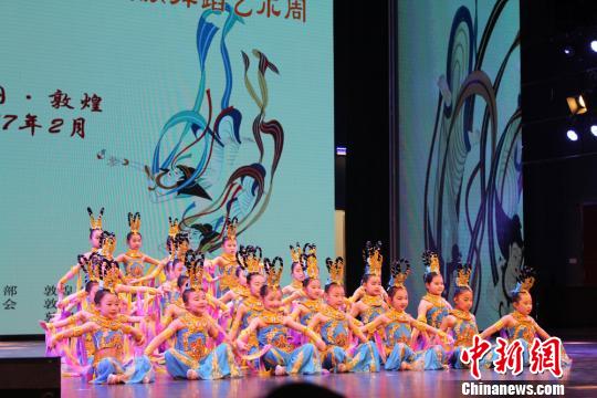 ͼΪ��ͯ����ػ��衣����ѩ ��