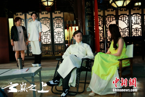 ��������