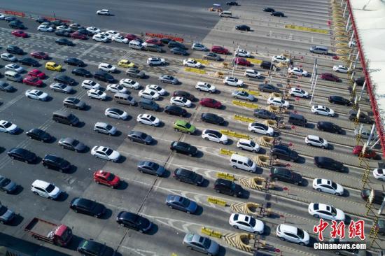 ����ͼ ���ٹ�·�Ŷӵĳ���