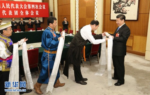 2016��3��10�գ��й���������ǡ�������ϯ�������ί��ϯϰ��ƽ�μ�ʮ����ȫ���˴��Ĵλ����ຣ�����ŵ����顣�����������������ϰ��ƽ���׹���»�����߻ƾ�����