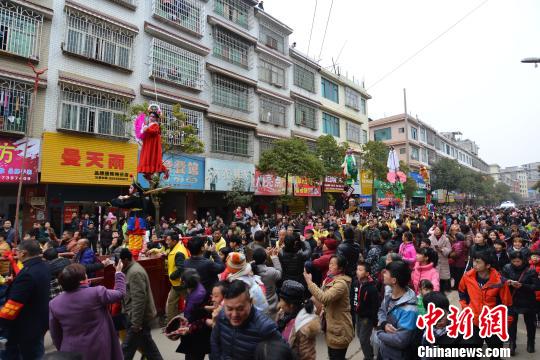 �������¡����������˴����ο͹ۿ��������� ��