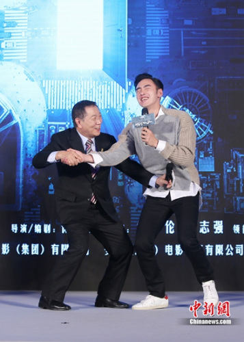 ��조���С������