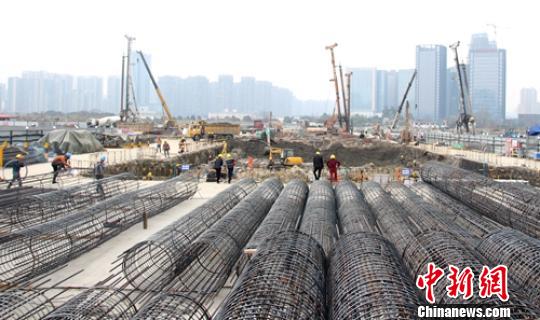 �ɶ������ͨ6������ɫ·վ�ֽ��������ֳ��������ҿ� ��