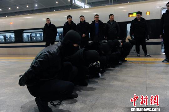 ����Ѻ�ⷸ�������˻ؽ��ֳ�ͼ����������ͼ ��