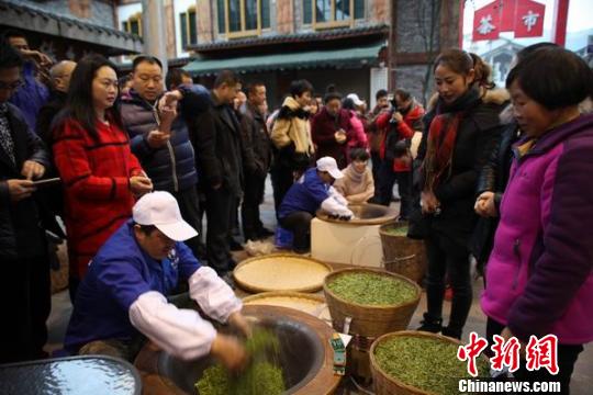 ����ʦ���ֳ������²� Ҷ���� ��