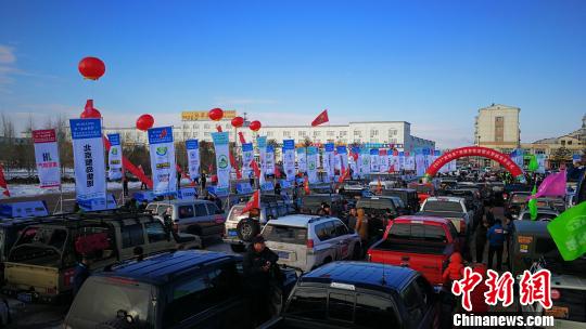 ͼΪ׼�������ֳ������к粨 ��