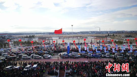 ͼΪ����������ʽ�����к粨 ��