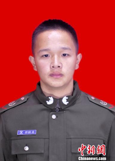 ���ܽ���ǰ��Ƭ�������� ��