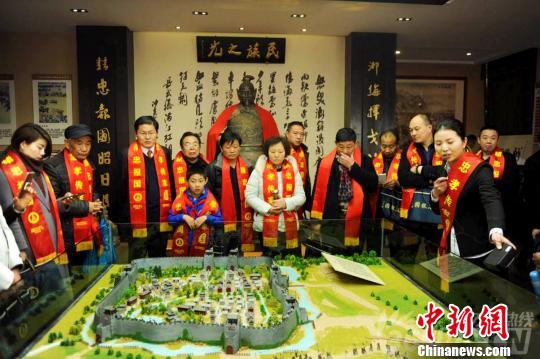 ��������Ӣ�����ɵ���914�����ߺϷ������ɾ��񴫳��о���һ����λ�����3��4���ںϷʰ��������Ļ��ݾ��С�����ǿ ��