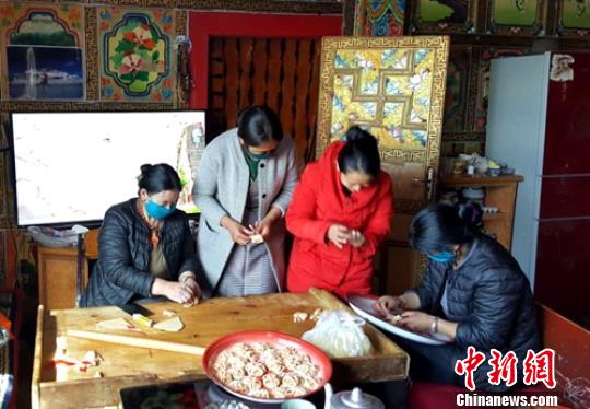 ���帾Ů���������ӡ���Ҷǿƽ ��